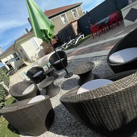 Maison Cosy Avec Piscine Proche Des Vignobles Bordelais Hébergement de vacances *