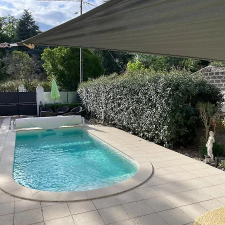 Hébergement de vacances Maison Cosy Avec Piscine Proche Des Vignobles Bordelais *